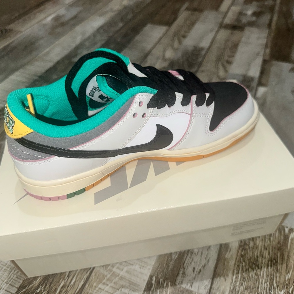 NIKE SB DUNK LOW PRO QS